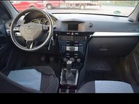 Gebraucht Opel Astra 115 PS (84 kW) 2010 Blau Kombi