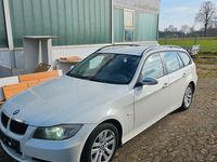 Gebraucht BMW 320 163 PS (119 kW) 2008 Weiß Kombi