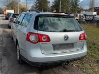 Gebraucht VW Passat 140 PS (102 kW) 2006 Grau Limousine