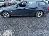 Gebraucht BMW 320 150 PS (110 kW) 2007 Blau Kombi