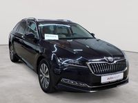Gebraucht Skoda Superb Style 150 PS (110 kW) 2023 Blackmagic perleffekt Kombi