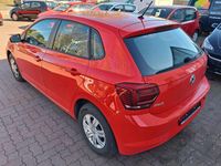 Gebraucht VW Polo Trendline 65 PS (47 kW) 2019 Rot Kleinwagen