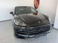 Second-hand Porsche Cayenne 354 CP (260 kW) 2025 Negru SUV
