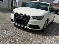 Gebraucht Audi A1 Attraction 86 PS (63 kW) 2009 Weiß Kleinwagen