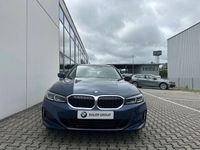 Gebraucht BMW 330e Sport Line 292 PS (214 kW) 2022 Blau Kombi