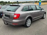 Gebraucht Skoda Superb Elegance 170 PS (125 kW) 2011 Grau Kombi