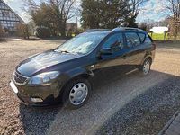 Gebraucht Kia Ceed 90 PS (66 kW) 2010 Schwarz Kleinwagen