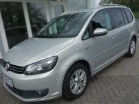 Gebraucht VW Touran Life 140 PS (102 kW) 2014 Gold Van / Kleinbus