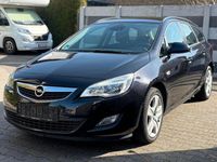 Gebraucht Opel Astra Edition 116 PS (85 kW) 2011 Schwarz Kombi