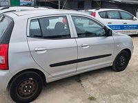 Second-hand Kia Picanto LX 65 CP (47 kW) 2006 Argintiu Hatchback