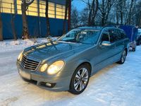 Gebraucht Mercedes E220 170 PS (125 kW) 2006 Blau Kombi