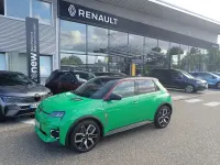Neu Renault 5 E-Tech Komfort 110 kW (150 PS) 2026 Grün Limousine
