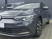 Używany VW Golf VIII Active 131 KM (96 kW) 2023 Szary Sedan/Limuzyna