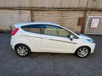 Gebraucht Ford Fiesta 2012 Weiß Kleinwagen