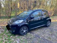 Gebraucht Peugeot 107 68 PS (50 kW) 2013 Schwarz Kleinwagen