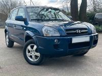 gebraucht Hyundai Tucson 2,0 CRDI 4x4 / 1 Hand / Automatik / AHK / Klima /