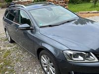 Gebraucht VW Passat Highline 140 PS (102 kW) 2011 Grau Kombi