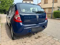 Używany Dacia Sandero 75 KM (55 kW) 2012 Niebieski Hatchback