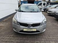 Gebraucht Kia Ceed Sportswagon 90 PS (66 kW) 2011 Silber Kombi