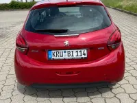 Gebraucht Peugeot 208 Access 68 PS (50 kW) 2017 Rot Kleinwagen