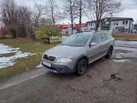 Gebraucht Skoda Octavia 140 PS (102 kW) 2010 Grau Kombi