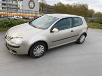 Usata VW Golf V 85 CV (62 kW) 2004 Beige Utilitaria