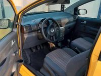 Gebraucht VW Fox 75 PS (55 kW) 2005 Gelb Kleinwagen