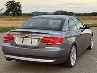 Gebraucht BMW 330 Cabriolet 245 PS (180 kW) 2010 Rot Cabrio