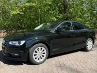 Gebraucht Audi A3 Attraction 110 PS (80 kW) 2015 Schwarz Limousine