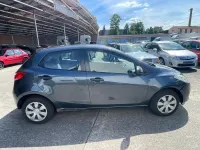 Gebraucht Mazda 2 Impuls 75 PS (55 kW) 2010 Grau Kleinwagen