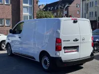 Gebraucht Opel Vivaro-e Combi Basis 144 PS (105 kW) 2025 Weiß Van / Kleinbus