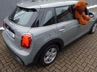 Gebraucht Mini Cooper Essential 136 PS (100 kW) 2022 Grau Kleinwagen