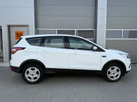 Gebraucht Ford Kuga Trend 120 PS (88 kW) 2019 Weiß SUV