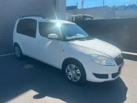 Gebraucht Skoda Roomster 105 PS (77 kW) 2015 Weiß Van / Kleinbus