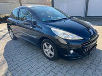 Gebraucht Peugeot 207 Tendance 73 PS (53 kW) 2011 Schwarz Limousine