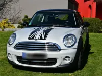 Usata Mini Cooper D 111 CV (81 kW) 2011 Bianco Utilitaria