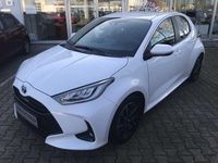 Gebraucht Toyota Yaris Hybrid Team 116 PS (85 kW) 2023 Schneeweiß Limousine
