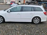 Gebraucht Opel Astra 150 PS (110 kW) 2010 Weiß Kombi