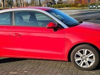 Gebraucht Audi A1 Ambition 122 PS (89 kW) 2012 Rot Kleinwagen