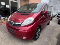 Usata Opel Vivaro Cosmo 145 CV (106 kW) 2007 Rosso Monovolume