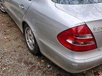 Gebraucht Mercedes E200 122 PS (89 kW) 2004 Silber Limousine