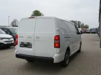 Gebraucht Opel Vivaro-e Combi Edition 144 PS (105 kW) 2022 Weiß Van / Kleinbus
