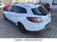 Gebraucht Renault Mégane III Dynamique 106 PS (77 kW) 2011 Weiß Limousine