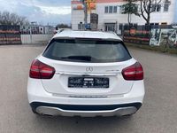 Gebraucht Mercedes GLA220 170 PS (125 kW) 2019 Weiß SUV