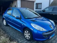 Gebraucht Peugeot 206 Style 73 PS (53 kW) 2011 Blau Limousine