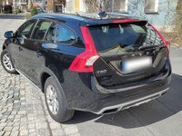 Gebraucht Volvo V60 CC 190 PS (139 kW) 2016 Schwarz Kombi