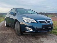 Gebraucht Opel Astra Edition 116 PS (85 kW) 2011 Blau Limousine