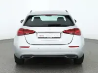 Gebraucht Mercedes A180 Progressive 150 PS (110 kW) 2023 Silber Limousine