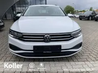 Gebraucht VW Passat 150 PS (110 kW) 2023 Weiß Kombi