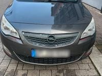 Gebraucht Opel Astra 131 PS (96 kW) 2012 Grau Kombi